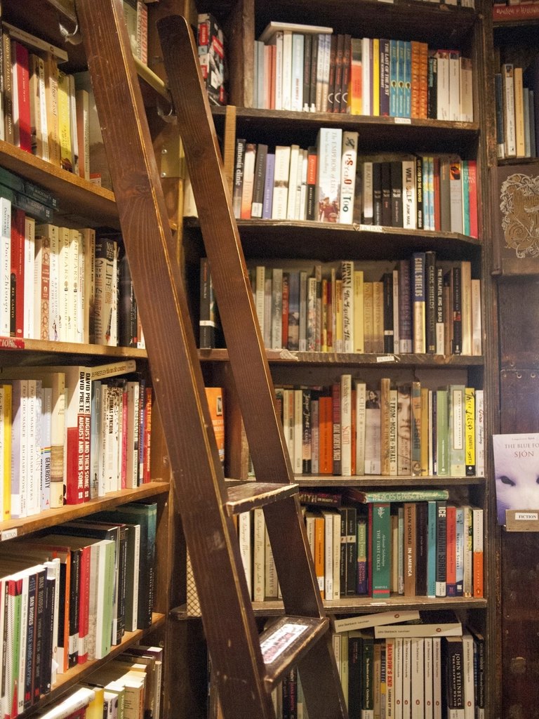 Free library shelves many books